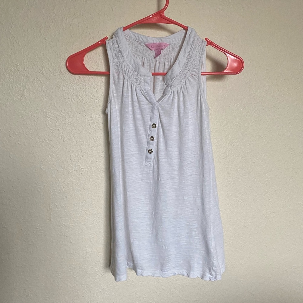 White lily pultizer button up tank top
